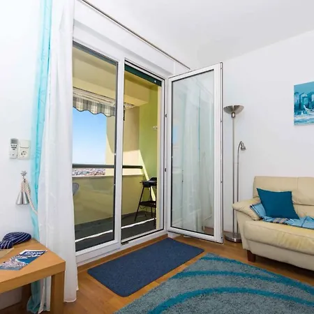 Two-bedroom In Okrug Gornji Iv Apartment *